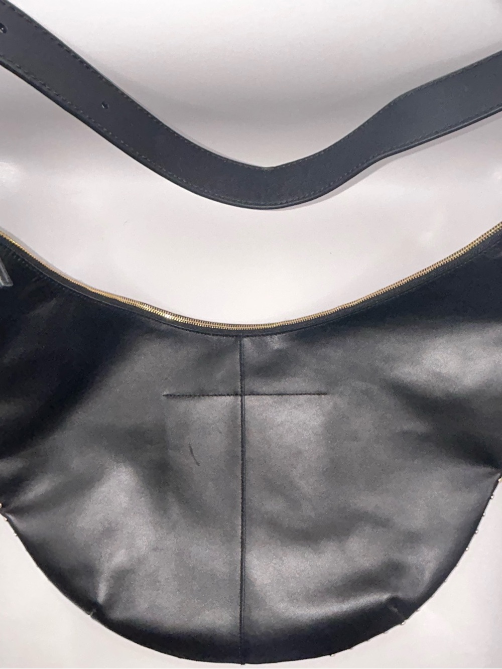 Madewell Essential Curve Shoulder Bag - Picture 2 of 7